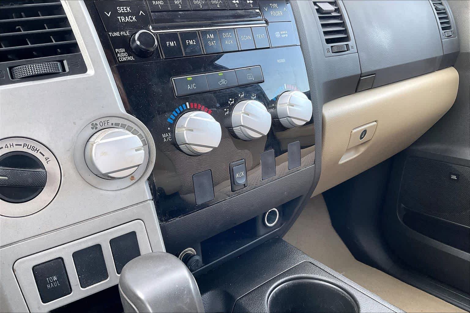 Used 2008 Desert Sand Mica Toyota SR5 image 28