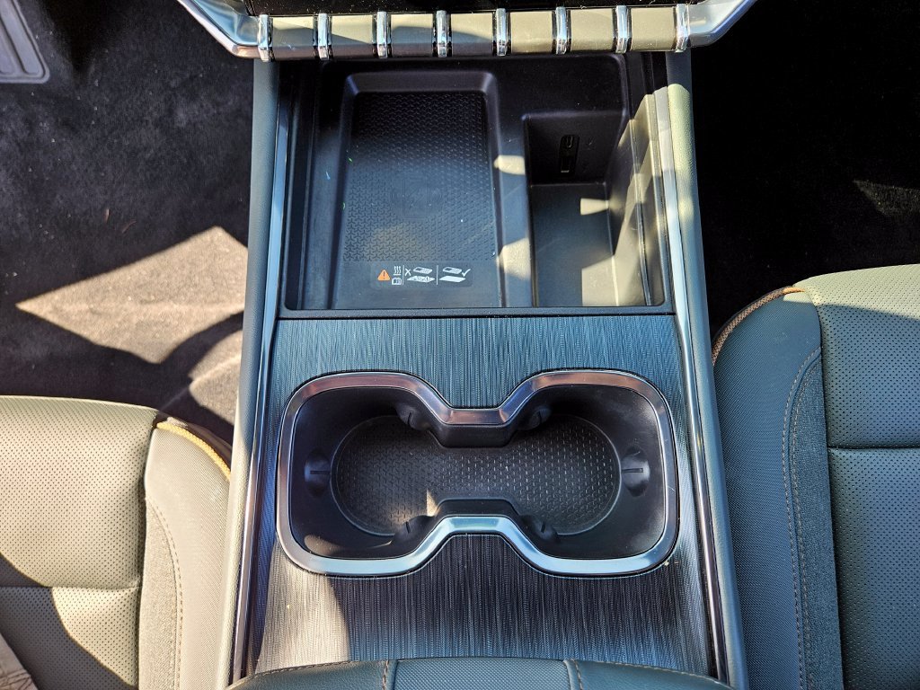 2024 GMC Acadia AT4 - Photo 26