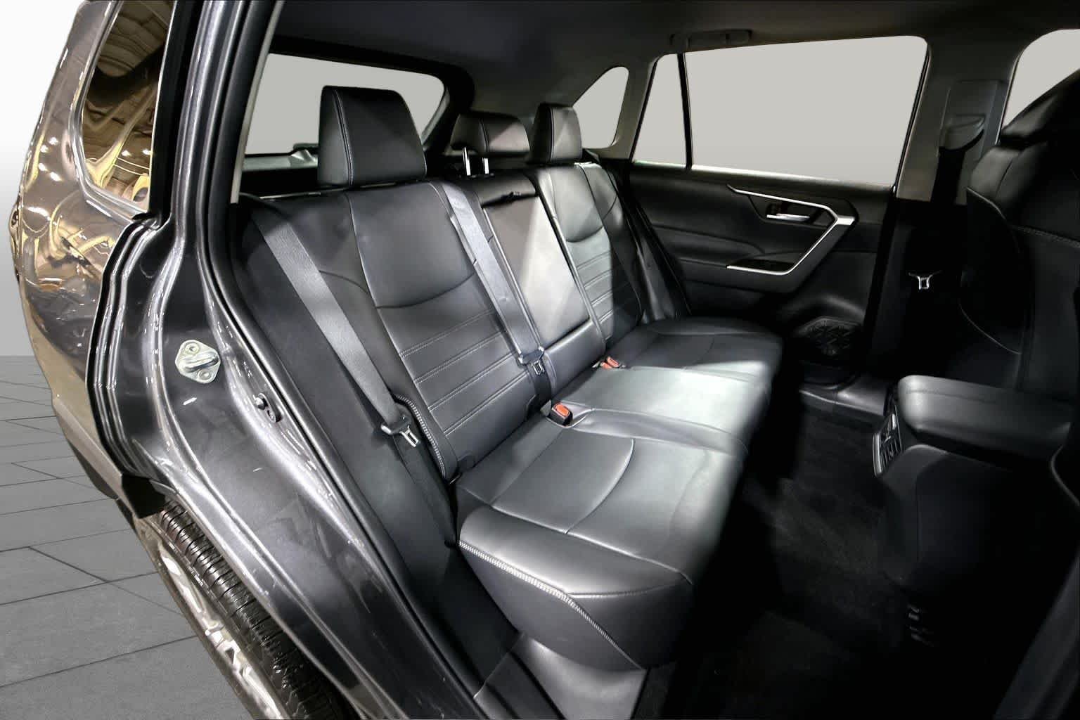 Used 2024 Magnetic Gray Metallic Toyota XLE Premium image 20