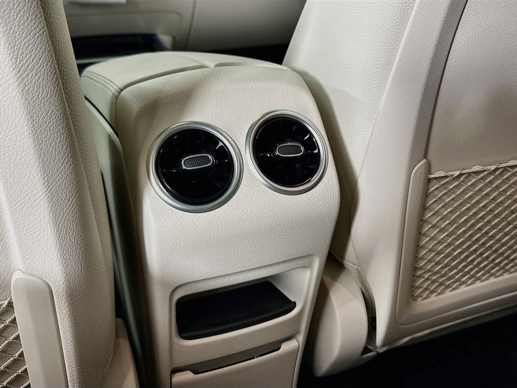 New 2026 Night Black Mercedes-Benz GLA 250 image 57