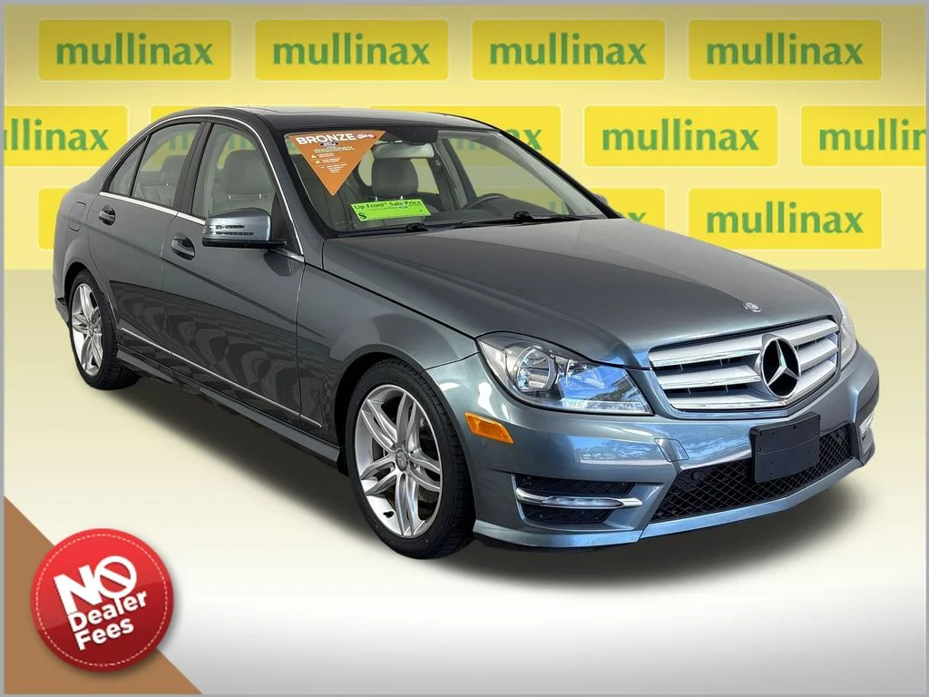 2012 Mercedes-Benz C-Class's photo