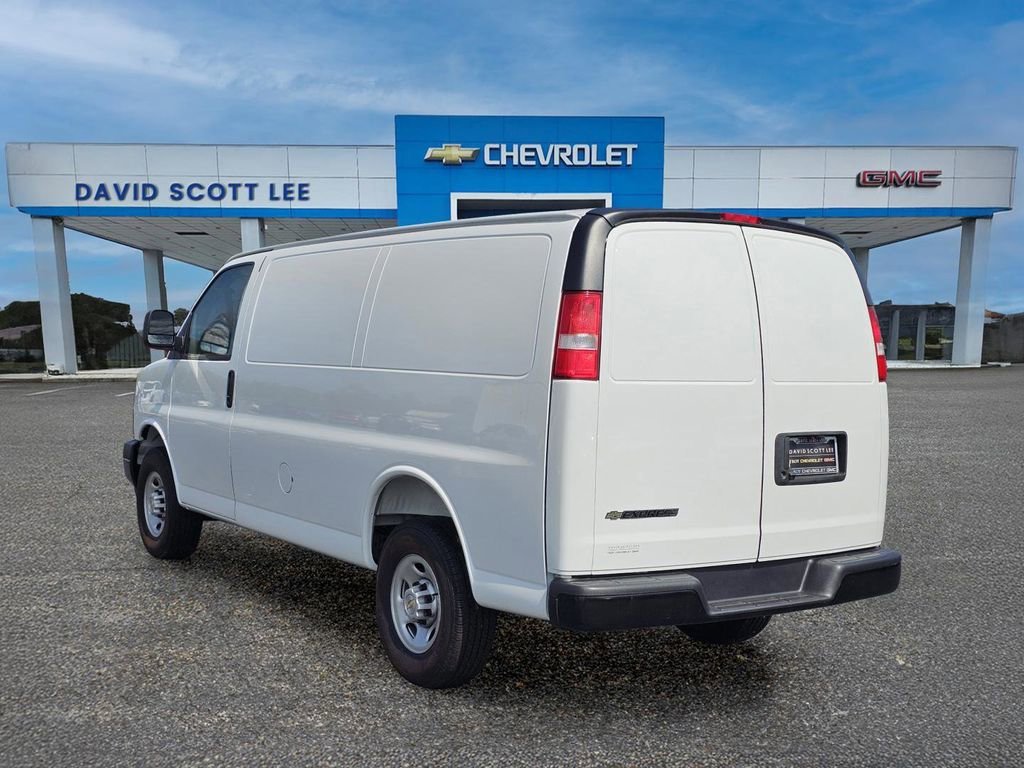 2025 Chevrolet Express Cargo Work Van - Photo 16