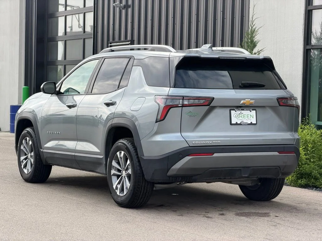 Used 2025 Gray Chevrolet LT image 3