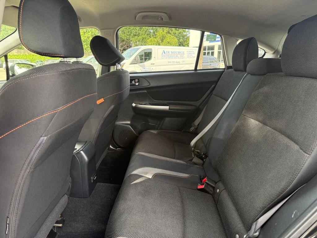 Used 2016 Crystal Black Silica Subaru 2.0i Premium image 25