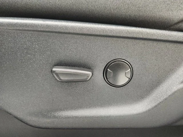 Used 2025 White Ford XLT image 47