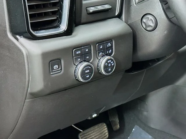 Used 2025 Black GMC Denali image 11