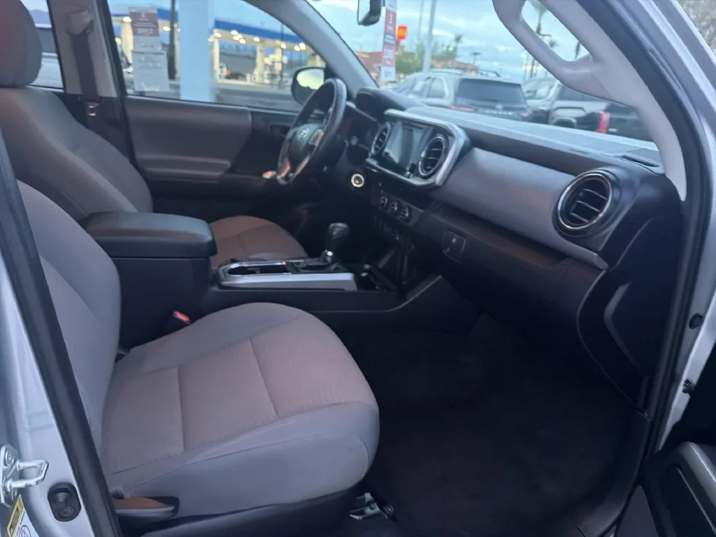 2017 Toyota Tacoma SR5 - Photo 25