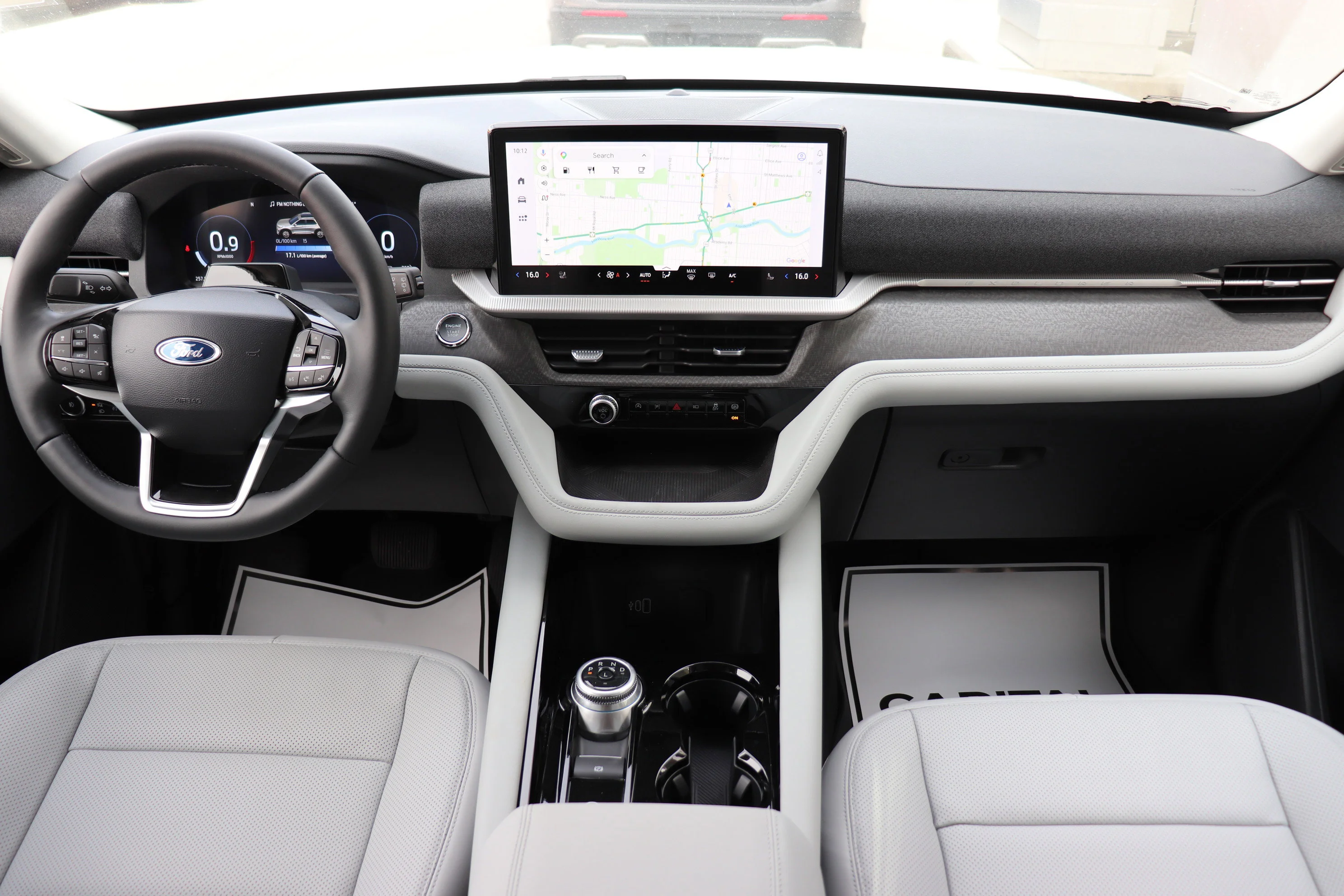 New 2026 STAR WHITE MET TRI-COAT Ford Platinum image 22