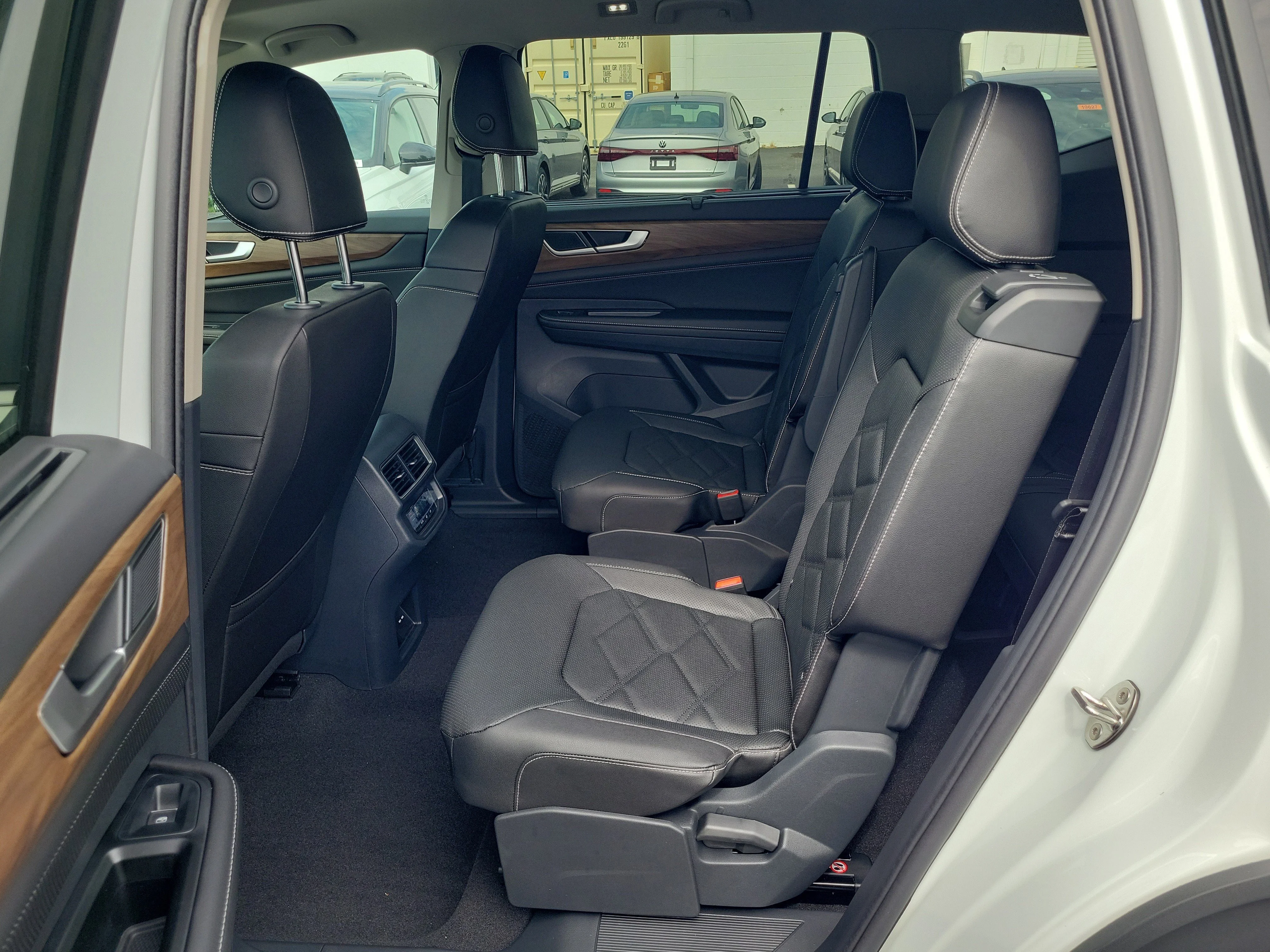 New 2026 White Volkswagen SE w/Technology image 12
