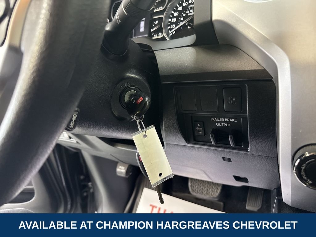 Used 2020 Magnetic Gray Metallic Toyota SR5 image 22