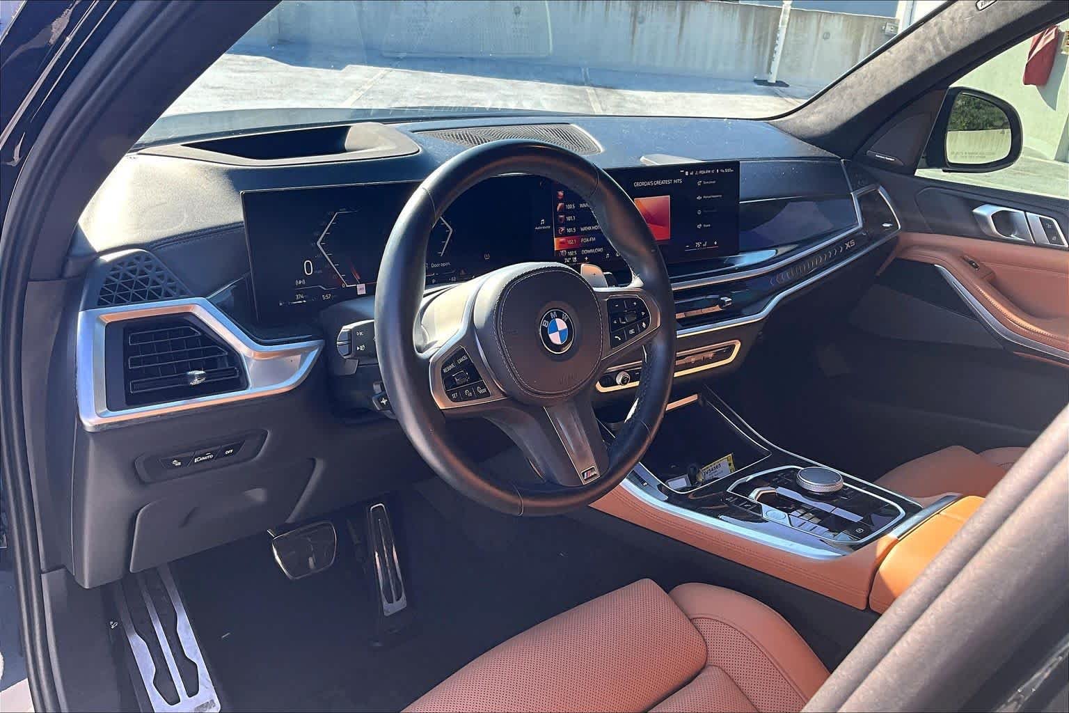 Used 2024 Black Sapphire Metallic BMW xDrive40i image 18