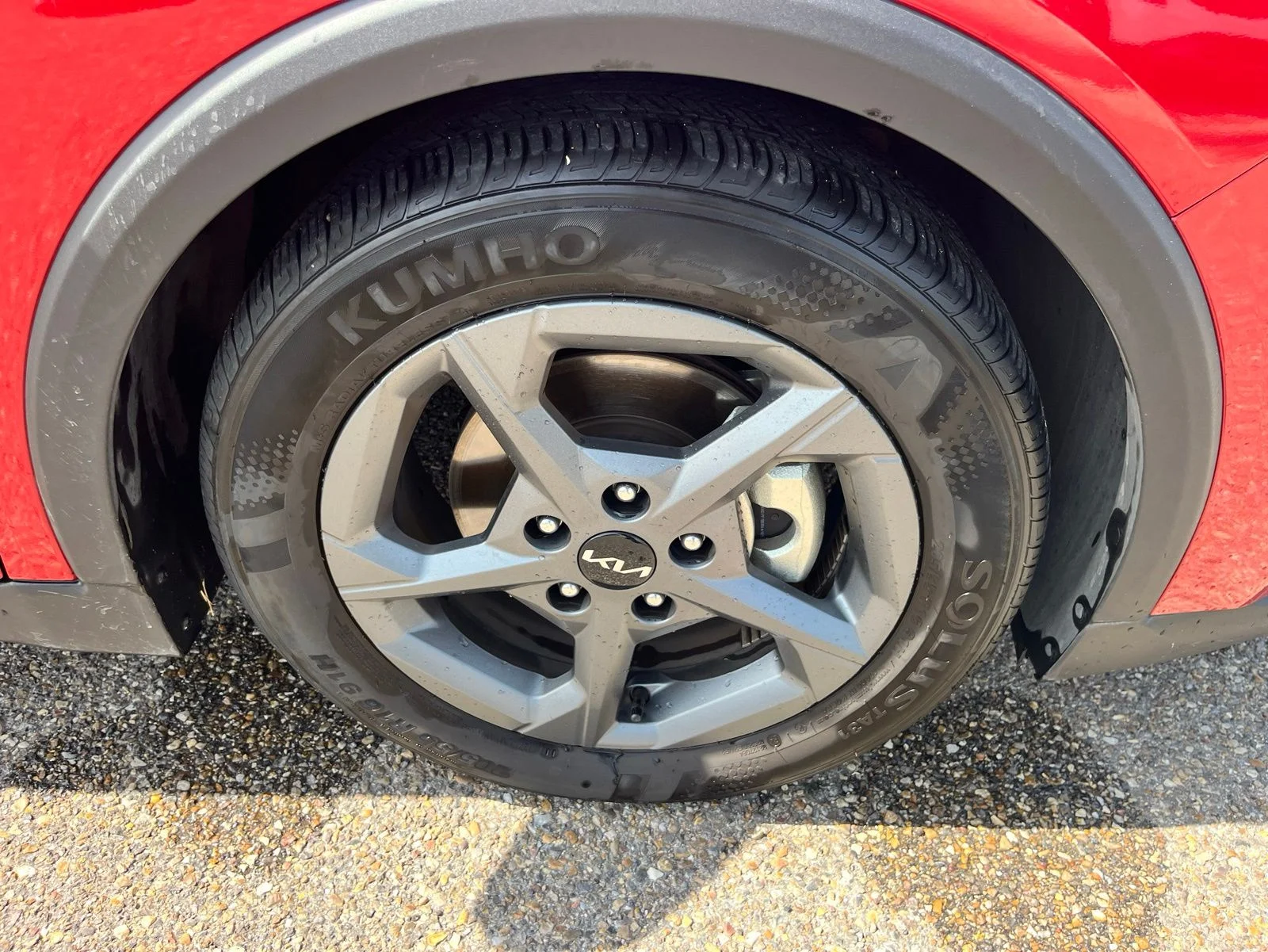 Used 2025 Red Kia LXS image 6
