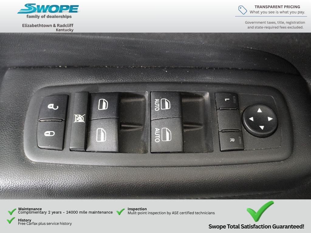 Used 2019 Diamond Black Crystal Pearlcoat Jeep Altitude image 14