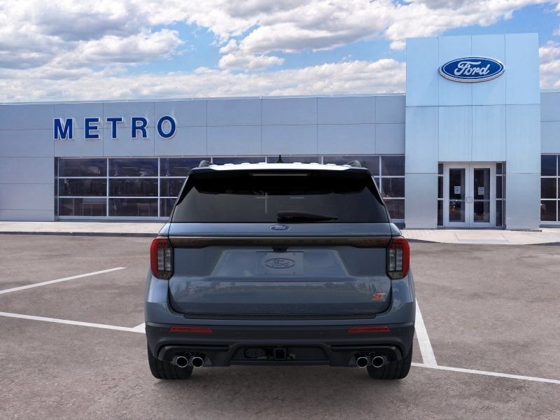 2026 Ford Explorer ST - Photo 6