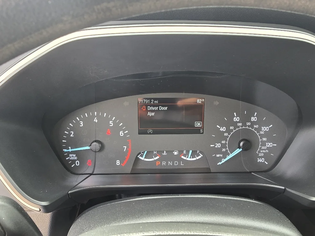 Used 2022 Agate Black Metallic Ford SE image 20