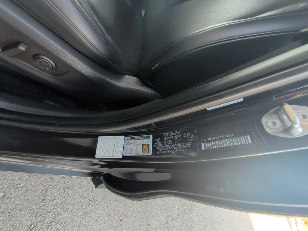 Certified Used 2025 Gray Kia LXS image 31