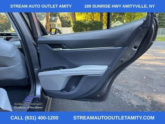 Used 2020 Gray Toyota SE image 19