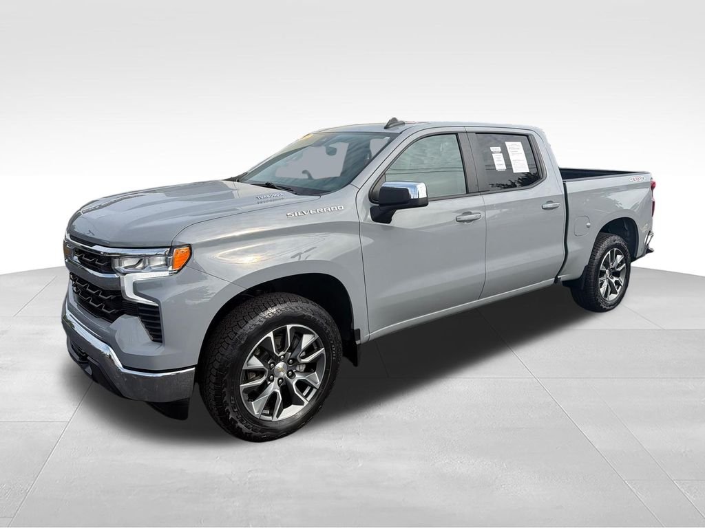 Used 2024 Gray Chevrolet LT image 2