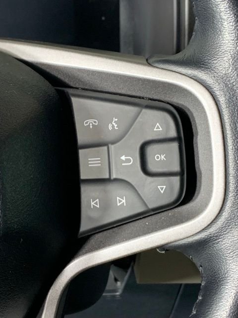 Used 2023 White Ford Wildtrak image 31