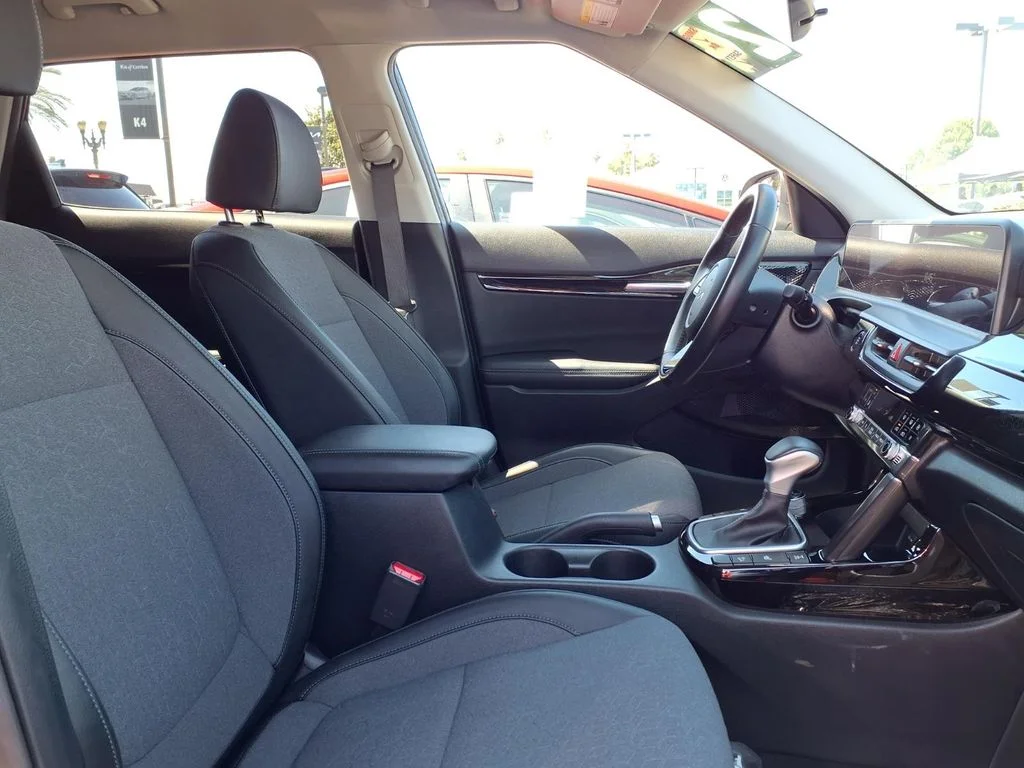 Certified Used 2024 Gray Kia S image 7