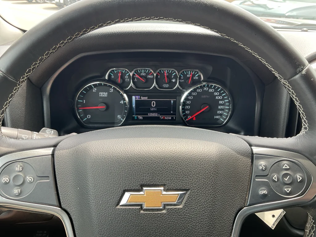 Used 2015 Black Chevrolet LT image 32