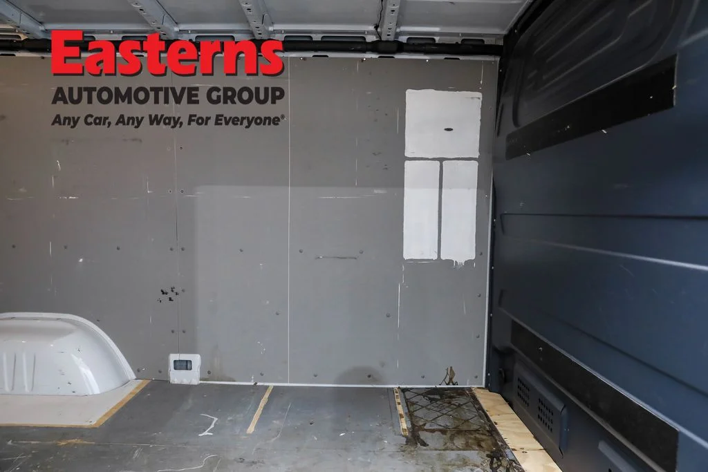 Used 2019 White Freightliner Base image 18
