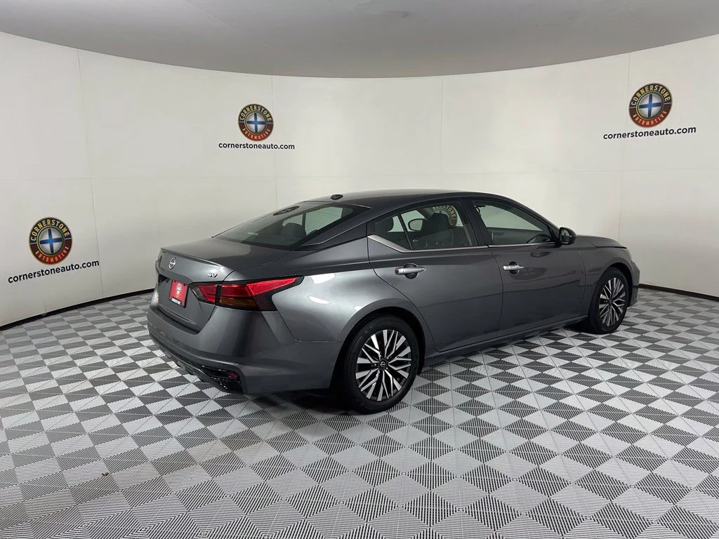 Used 2024 Gray Nissan 2.5 SV image 18