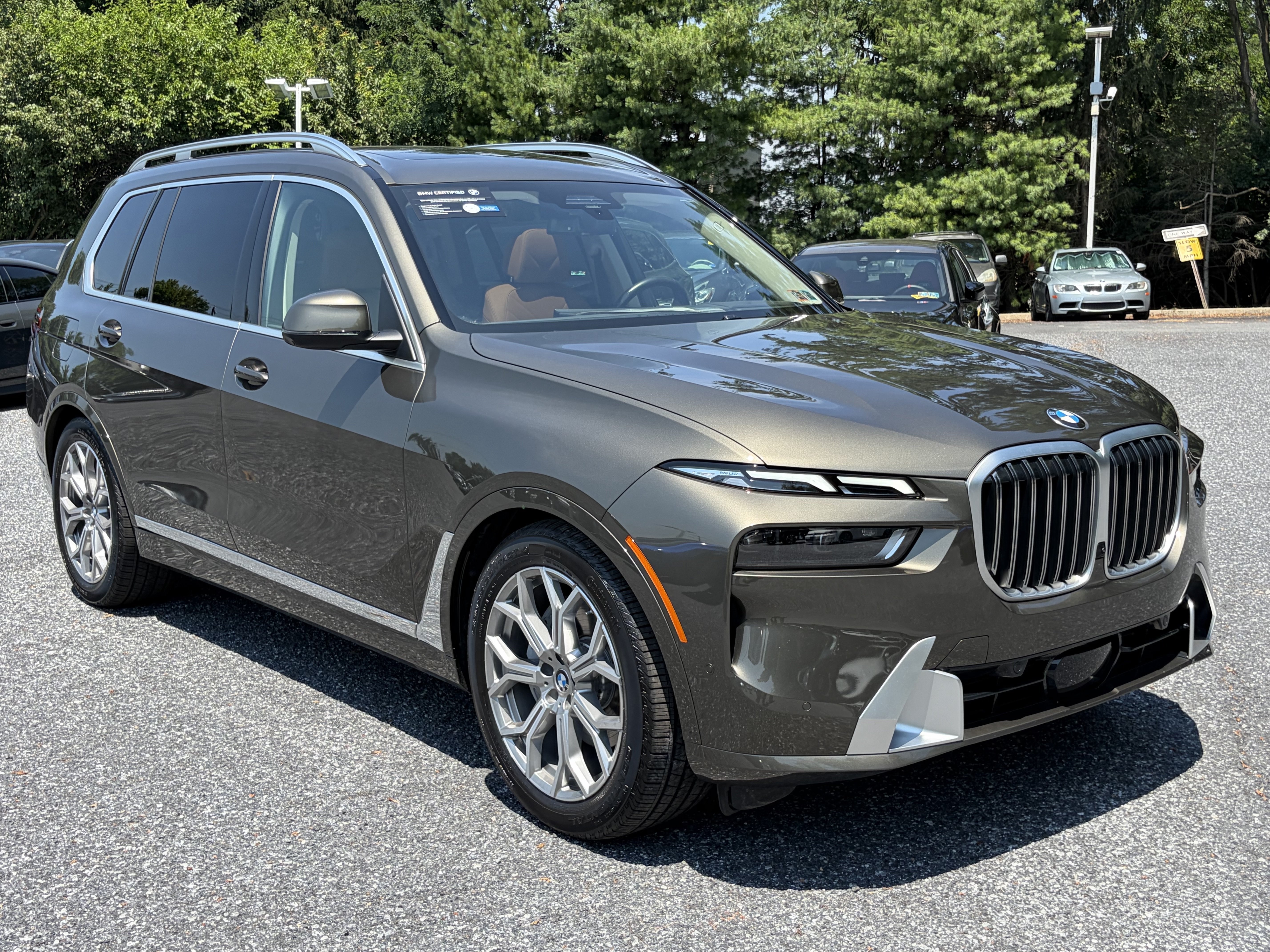 Certified Used 2026 MANHATTAN GREEN BMW xDrive40i image 3