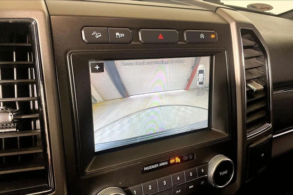 Certified Used 2018 Magnetic Ford XLT image 17