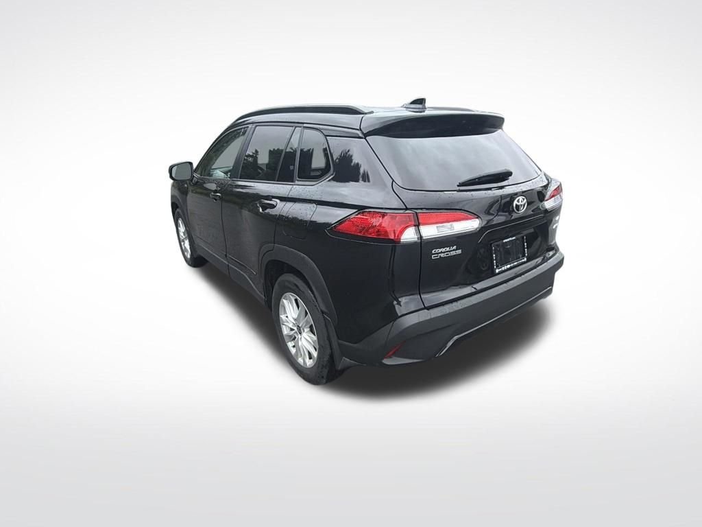 Used 2023 Black Toyota LE image 3