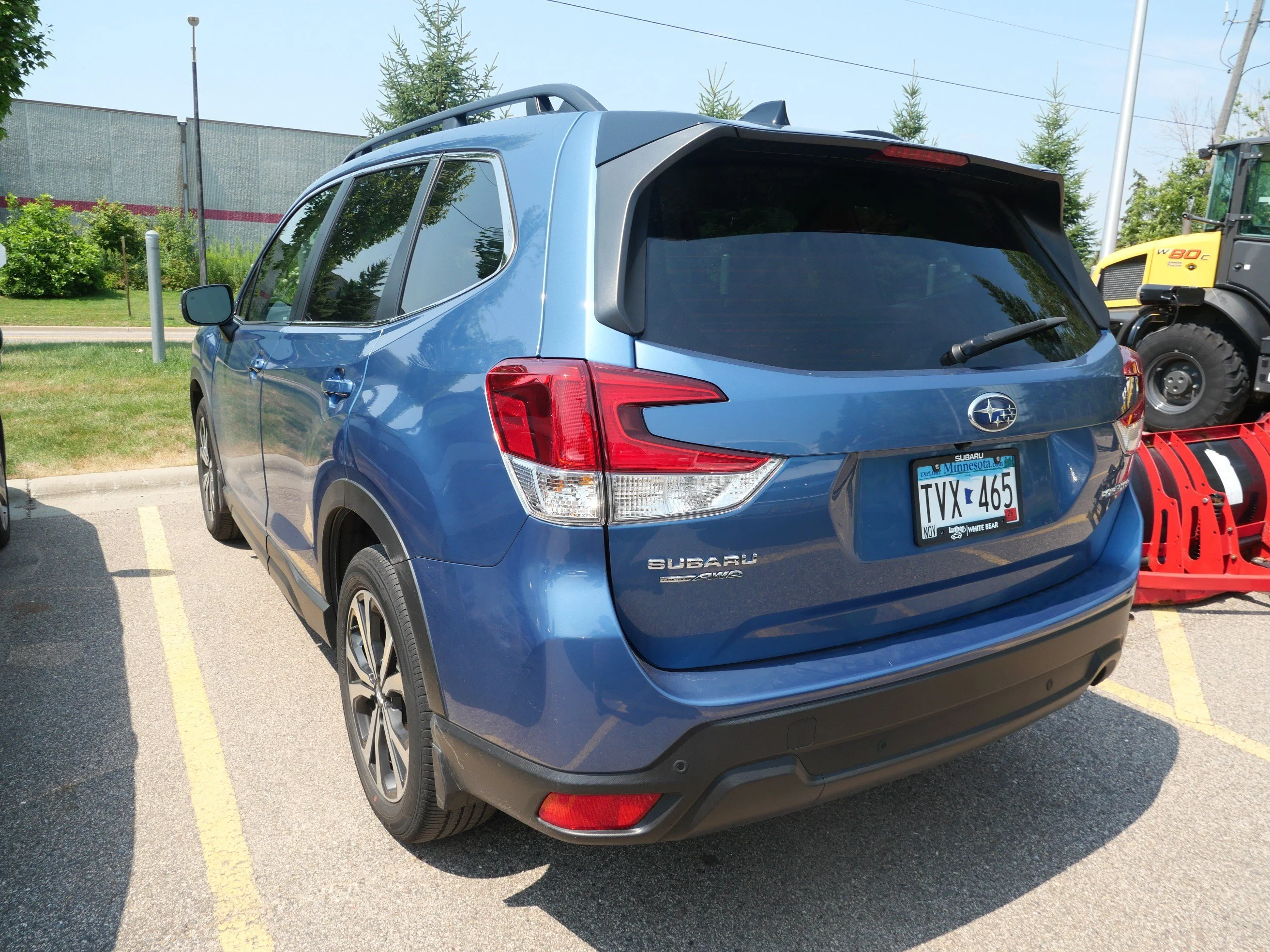 Used 2024 Horizon Blue Pearl Subaru Limited image 4