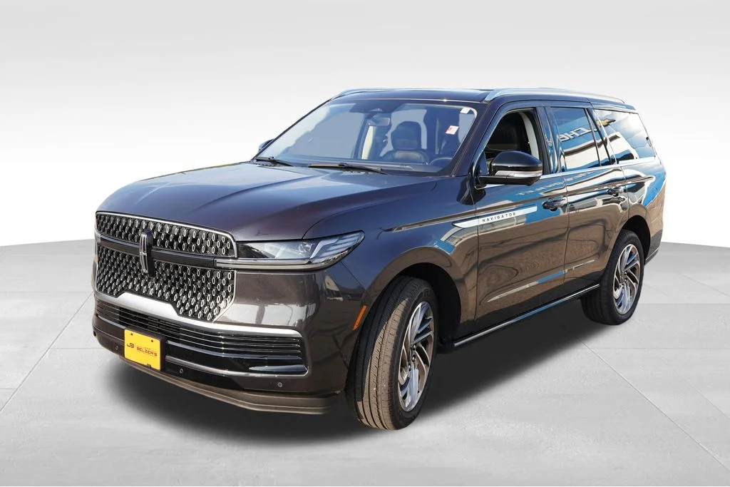 Used 2025 Starlight Gray Premium Colorant Lincoln Reserve image 11