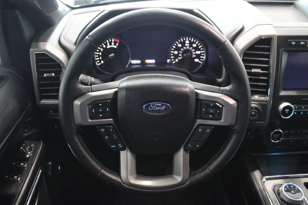 Used 2021 Black Ford XLT image 26