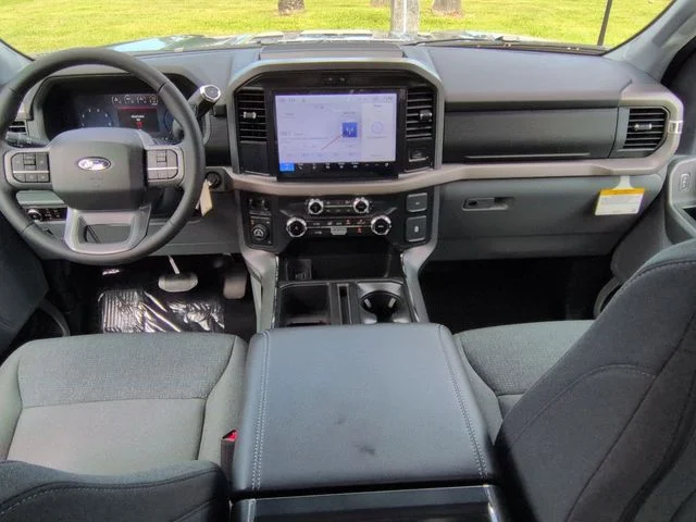 New 2026 Iconic Silver Metallic Ford XLT image 14