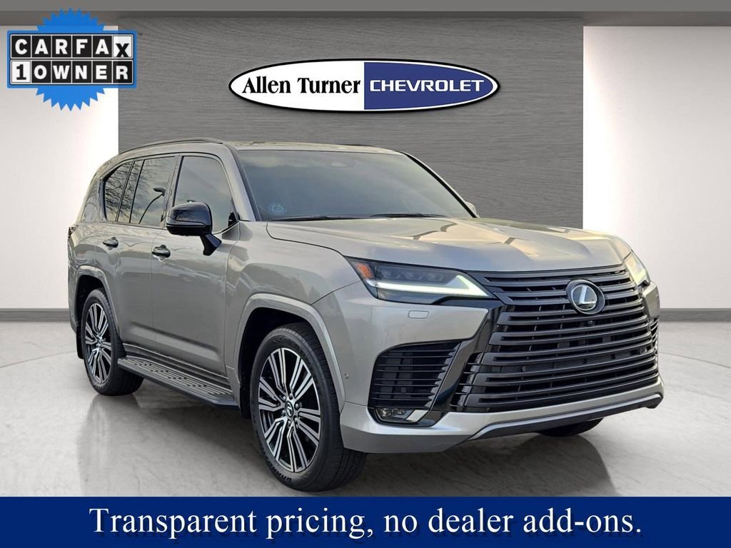 2025 Lexus LX 600 700h Luxury's photo