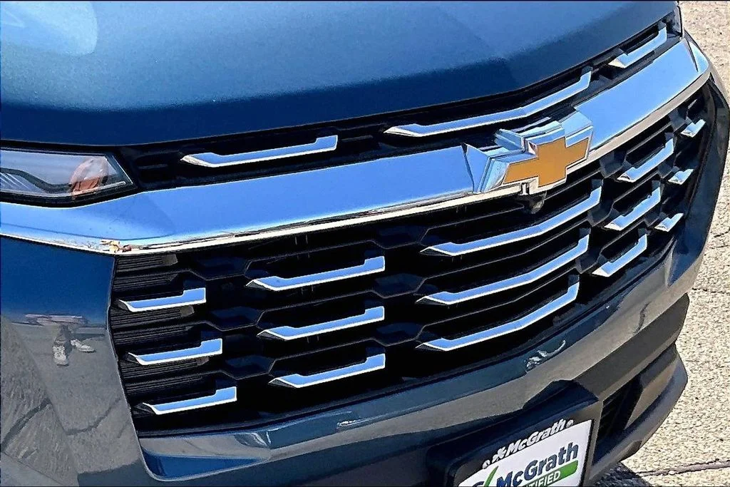 Used 2025 Blue Chevrolet LT image 34