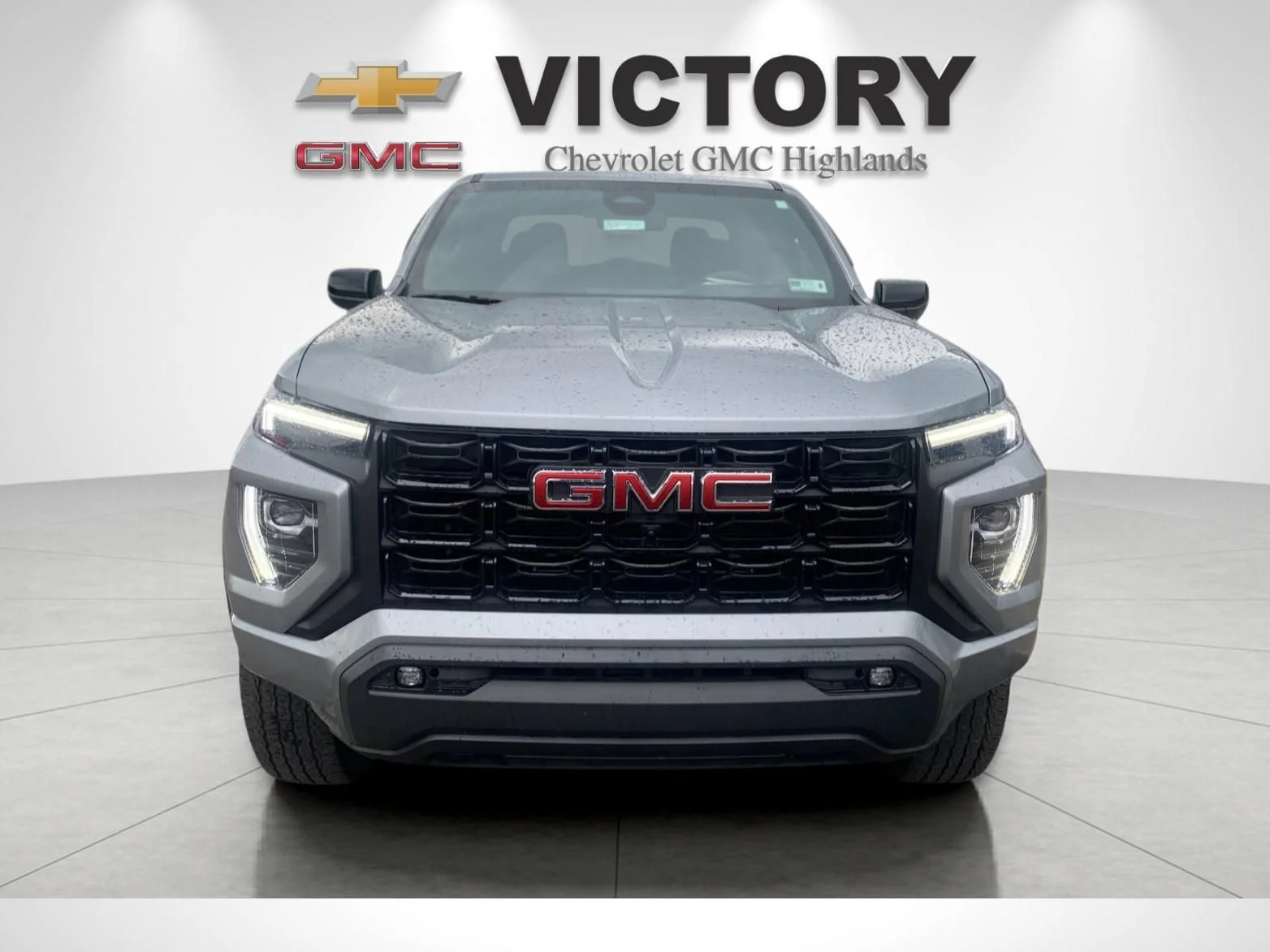 Used 2025 Sterling Metallic GMC Elevation image 8