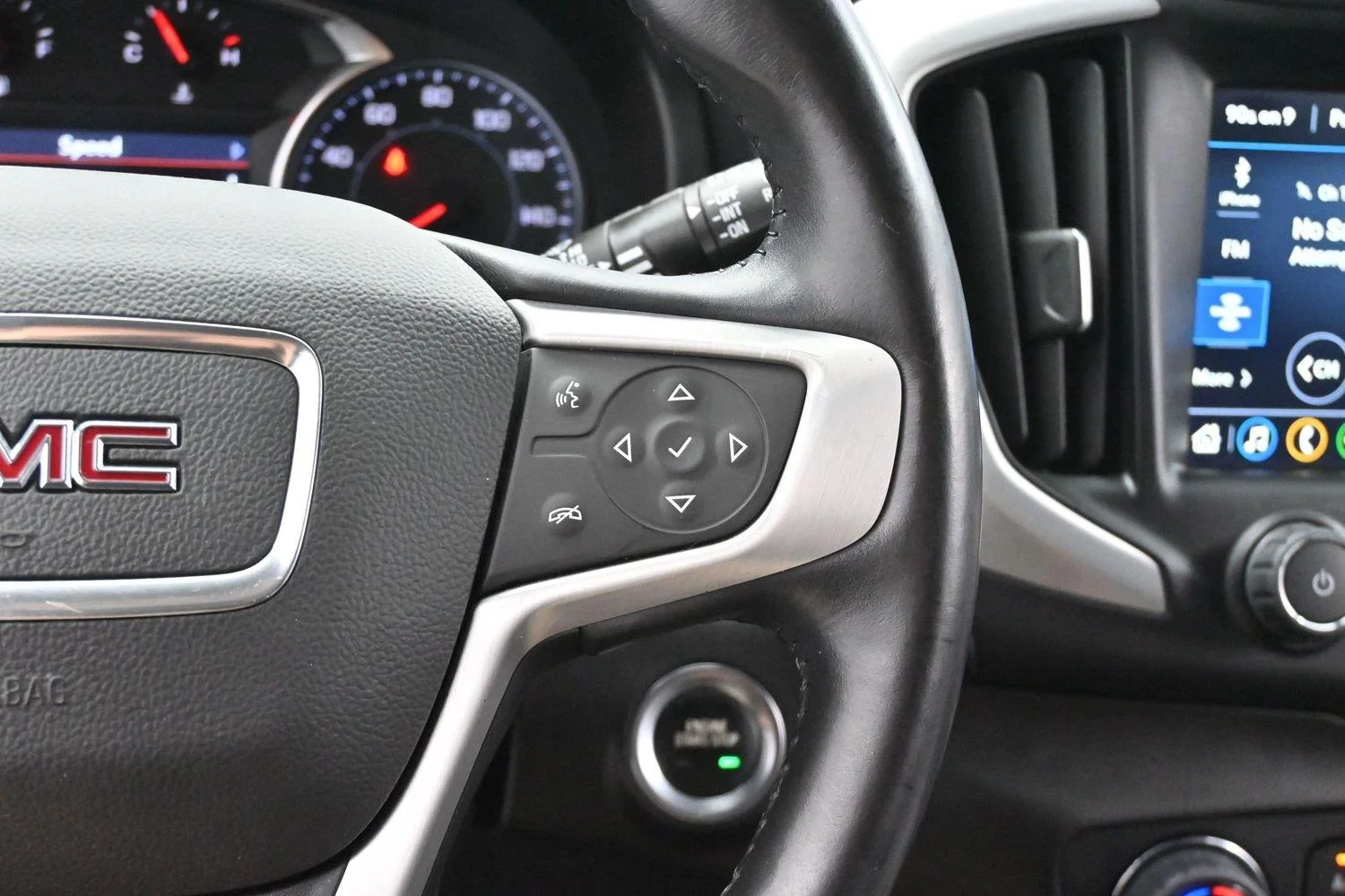 Used 2022 QUICKSILVER METALLIC GMC SLT image 17