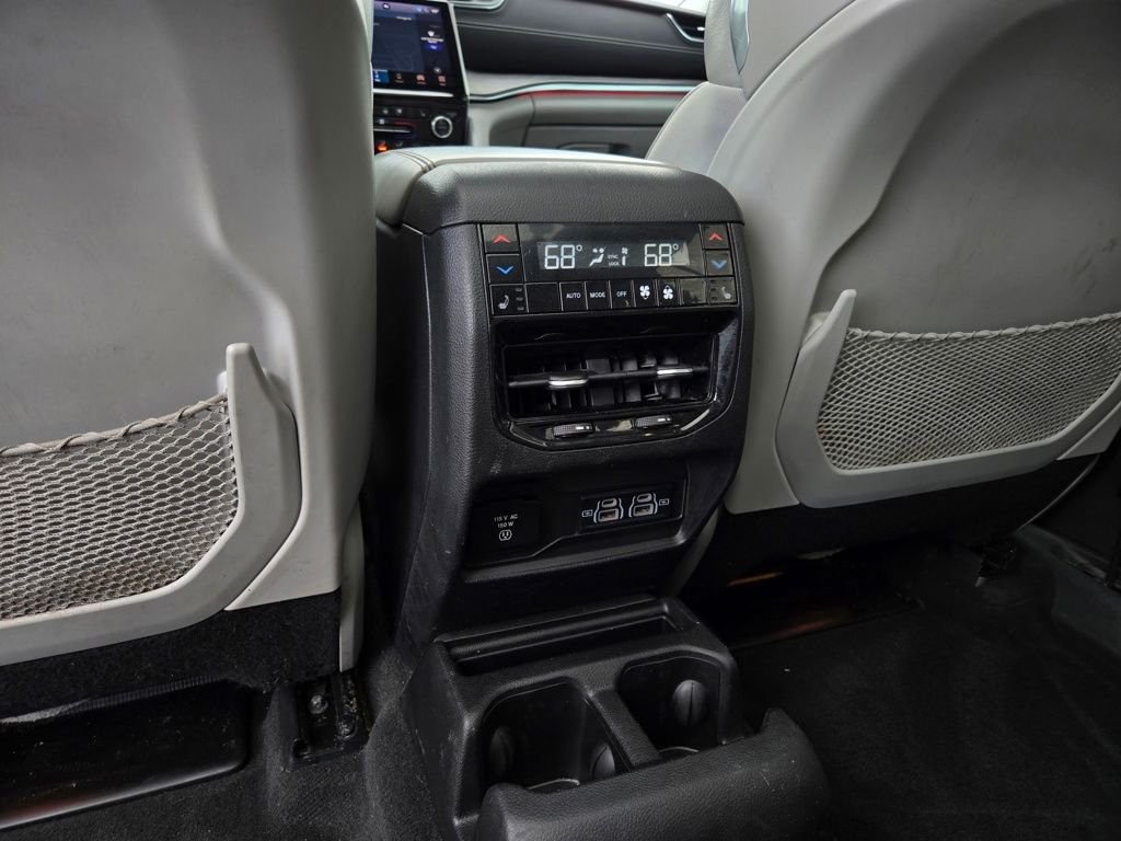 Used 2022 Gray Jeep Overland image 33