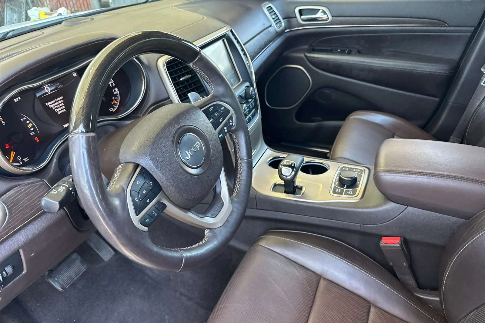 Used 2014 Bright White Clearcoat Jeep Summit image 10