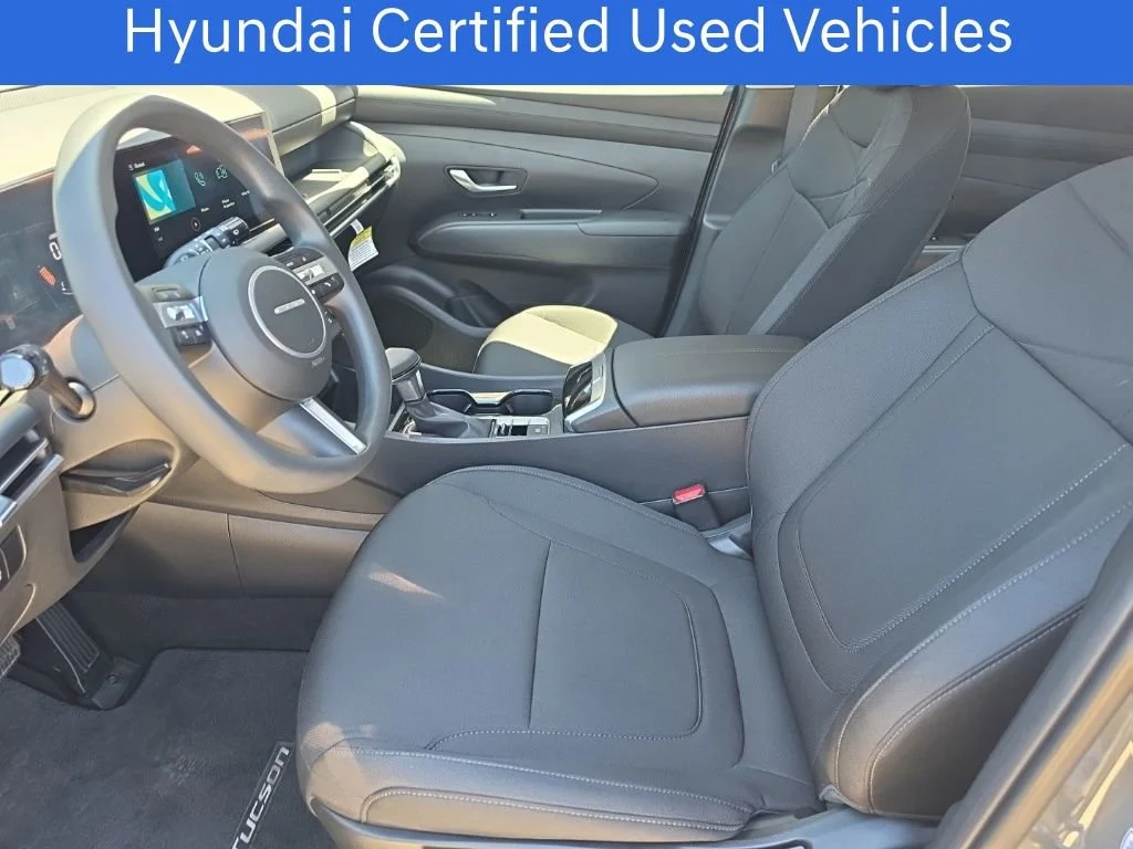 Certified Pre-Owned 2025 Hyundai Tucson SE