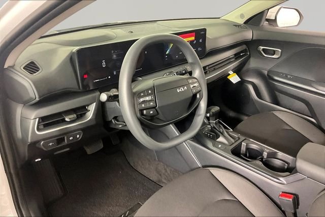 New 2026 Snow White Pearl Kia LXS image 8