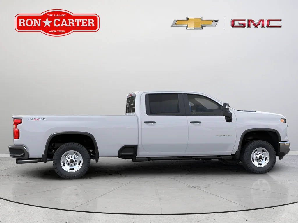 New 2026 Summit White Chevrolet WT image 8