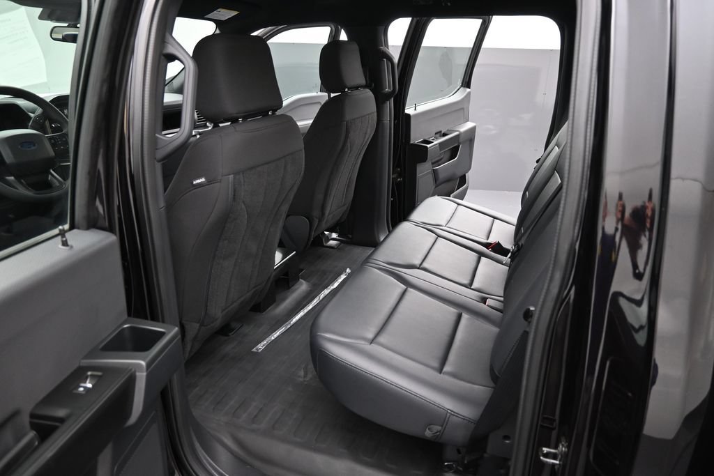 Used 2025 Black Metallic Ford XL image 26