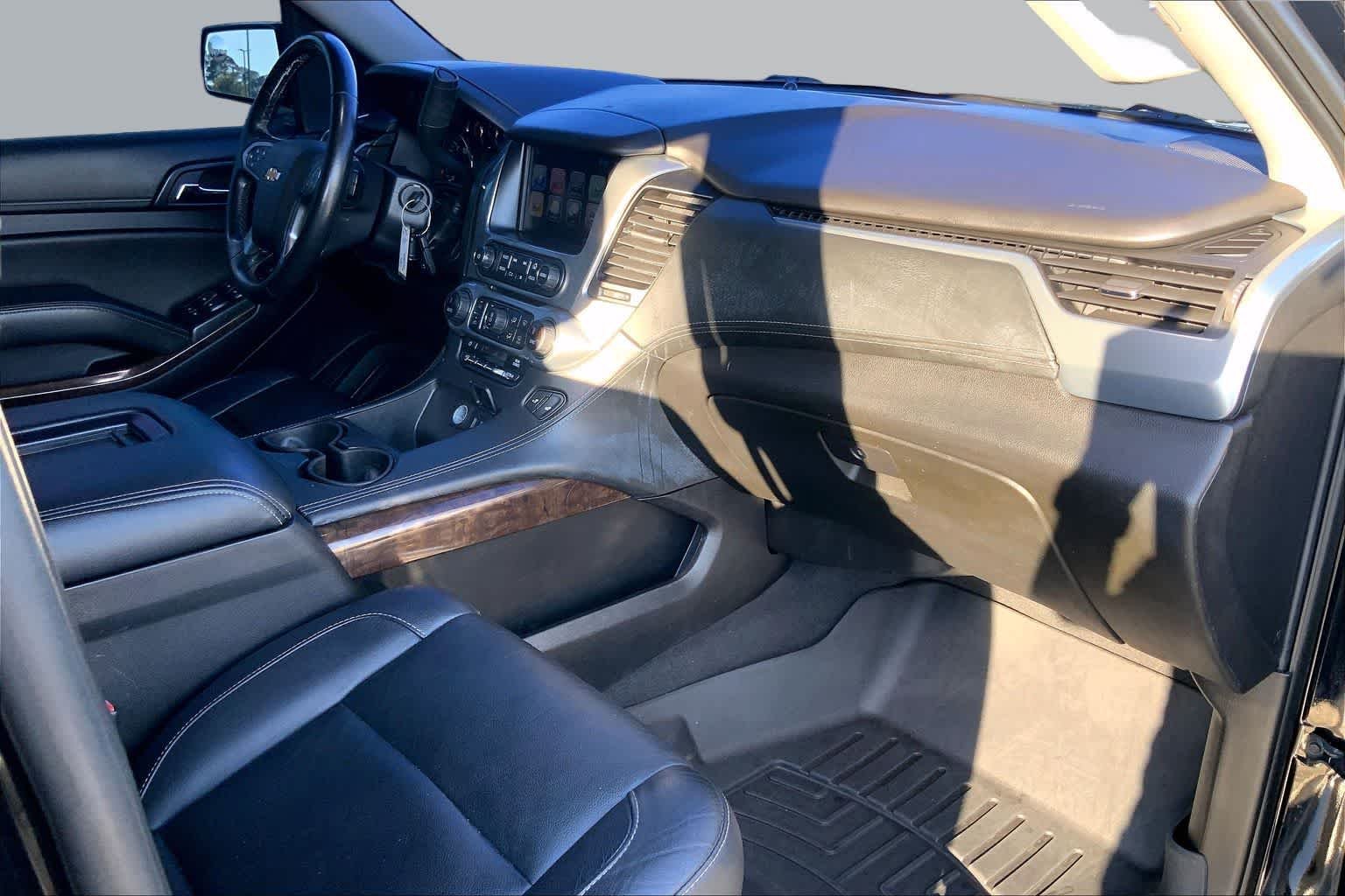 Used 2019 Black Chevrolet LT image 18
