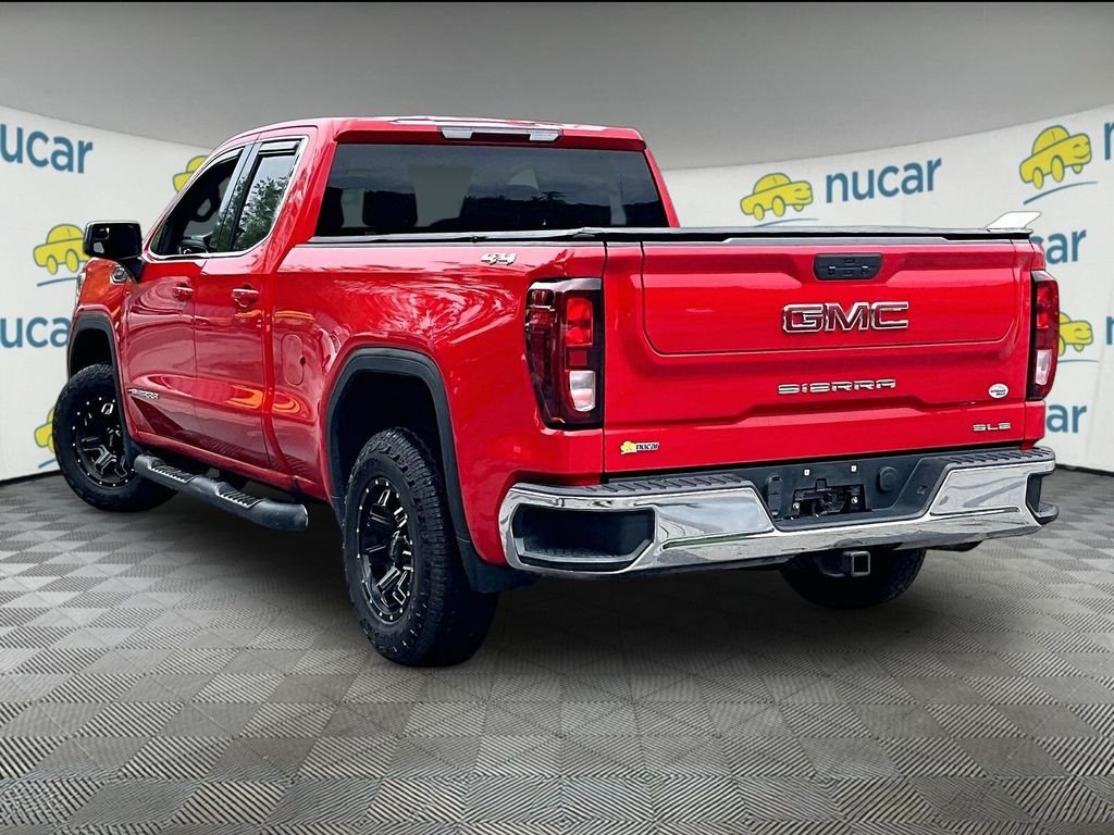 Used 2022 Cardinal Red GMC SLE image 4