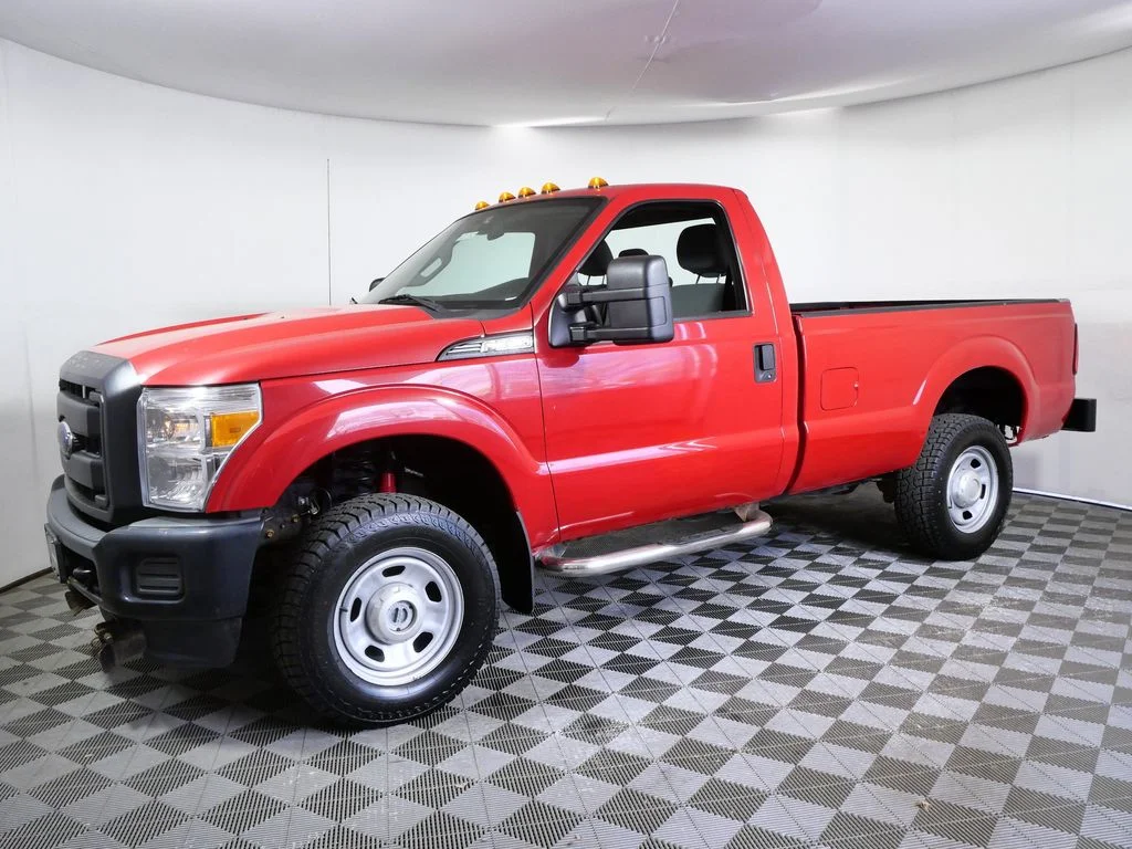 Used 2015 Red Ford XL image 5