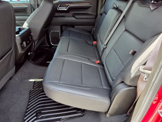 2023 Chevrolet Silverado 1500 RST - Photo 11