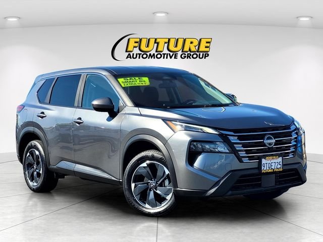 Used 2025 Gray Nissan SV image 1