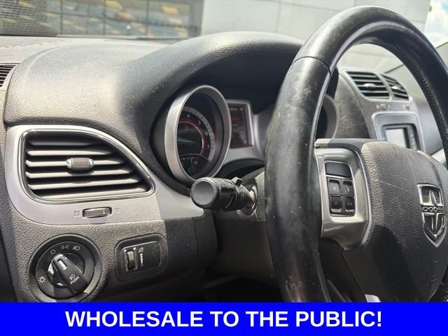 Used 2016 Silver Dodge SXT image 10